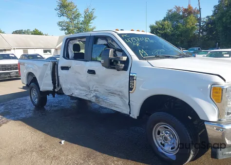 2017 Ford F-250 Xl from USA, damaged, VIN 1FT7W2B65HEC16872